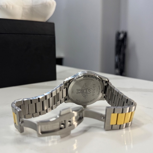 Gucci Quartz b timeless watch - Picture 6 of 11
